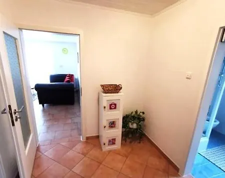 Apartman Munich-salzburg Mountain Gateway Großkarolinenfeld